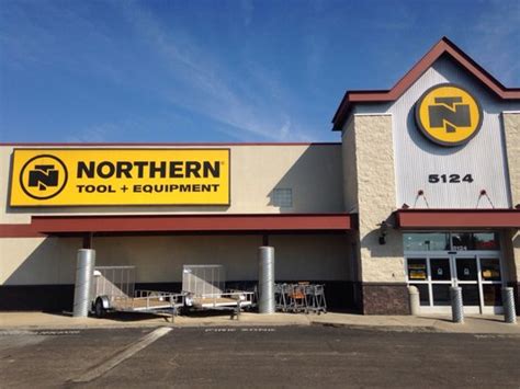 Northern Tool + Equipment Store Memphis TN 5124 Summer Ave Ste 110 Memphis, TN 38122-4426 Phone: (901) 767-3739 Shop This Store Make This My Store Store Hours Sun 11:00 am - 4:00 pm Mon 7:00 am - 6:00 pm Tue 7:00 am - 6:00 pm Wed 7:00 am - 6:00 pm Thu 7:00 am - 6:00 pm Fri 7:00 am - 6:00 pm Sat 9:00 am - 5:00 pm Store Features 